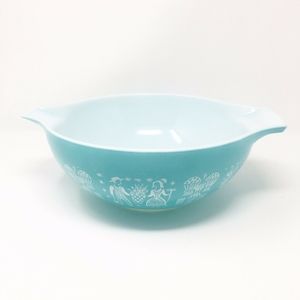 Vintage Pyrex Butterprint Turquoise 444 Bowl